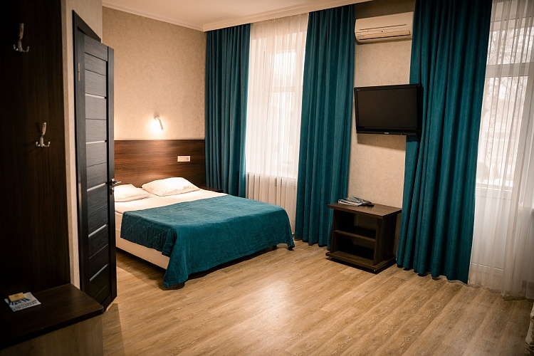 1 корпус. Первая категория. Семейный.