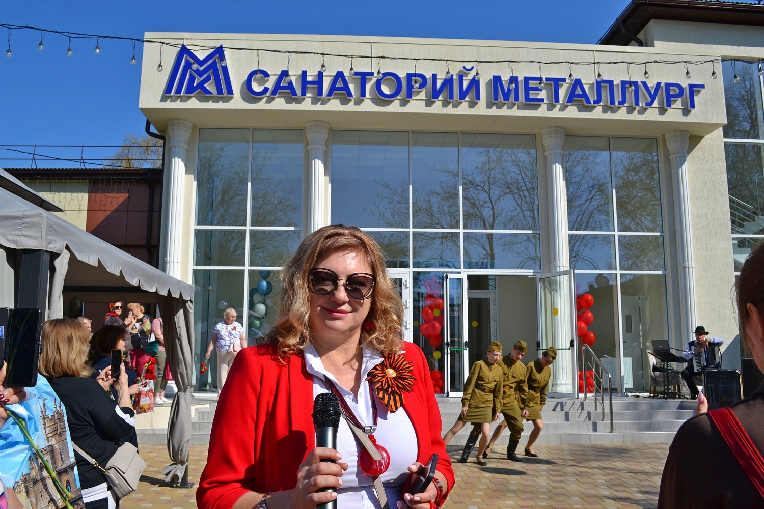 С праздником для всех поколений нашей страны!