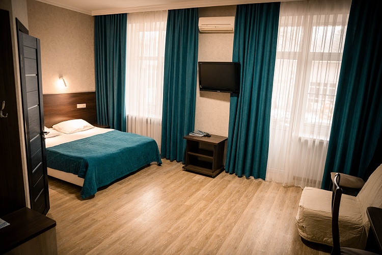 1 корпус. Первая категория. Семейный.